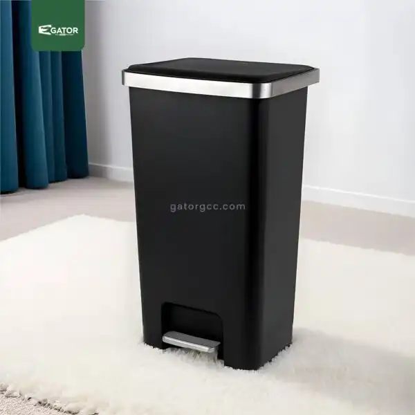 Live Large Slim Step Bin Gator EK08K