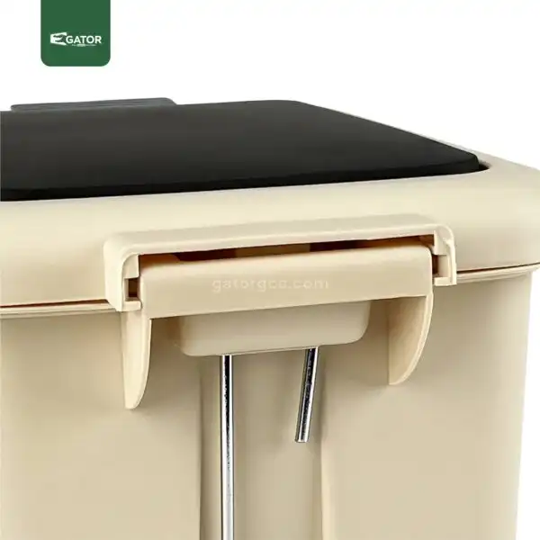 Top Step Pedal Waste Bin Gator GC25